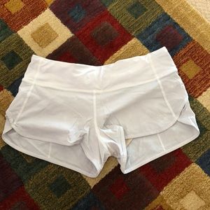 Lululemon Size 4 runner shorts